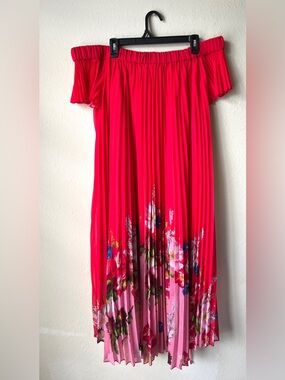 knee length dresses for ladies White Lace Puff Sleeve Cotton Blend Midi Dress | Agnel main image 0